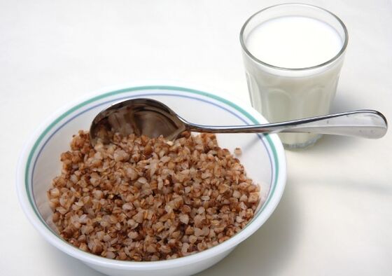 荞麦和开菲尔 - 有效饮食选择之一的饮食基础