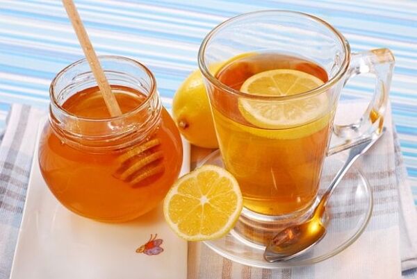 蜂蜜水 - 荞麦蜂蜜饮食中的健康零食